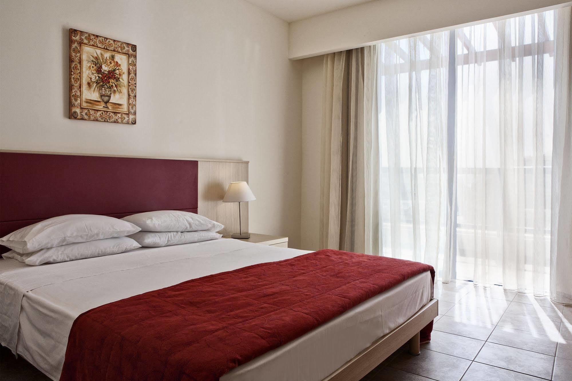 Sunrise Hotel Pefki  Ngoại thất bức ảnh